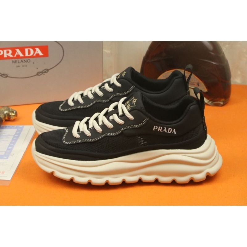 Pra*a casual shoes